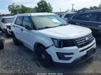  Salvage Ford Utility Police Intercepto