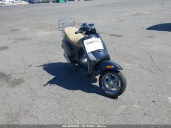  Salvage Vespa Lx