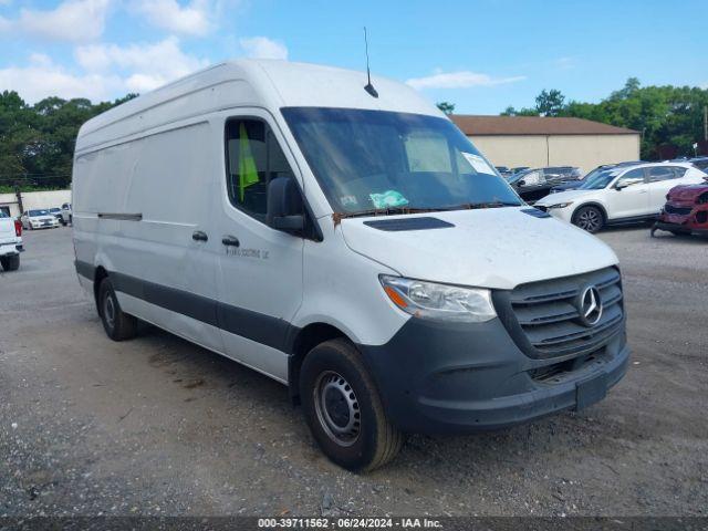  Salvage Mercedes-Benz Sprinter 2500