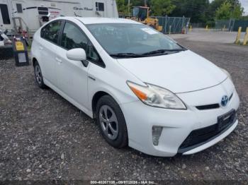  Salvage Toyota Prius