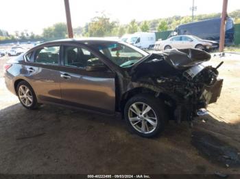  Salvage Nissan Altima