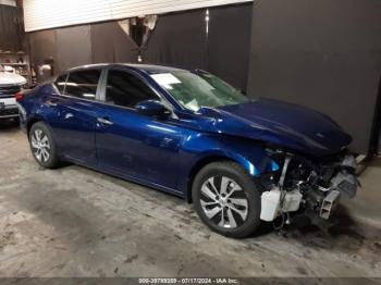  Salvage Nissan Altima