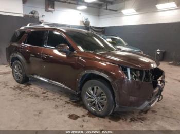  Salvage Nissan Pathfinder