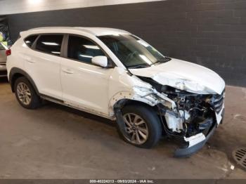  Salvage Hyundai TUCSON