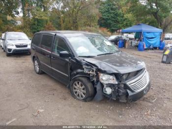  Salvage Chrysler Town & Country