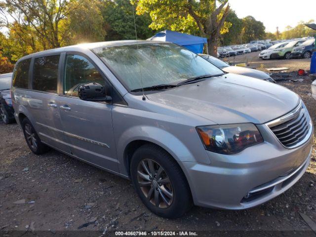  Salvage Chrysler Town & Country