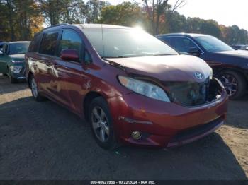  Salvage Toyota Sienna