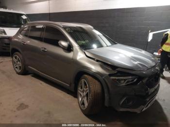  Salvage Mercedes-Benz GLA