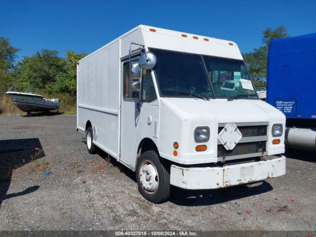  Salvage Freightliner Chassis