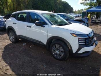  Salvage Nissan Kicks