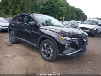  Salvage Hyundai TUCSON