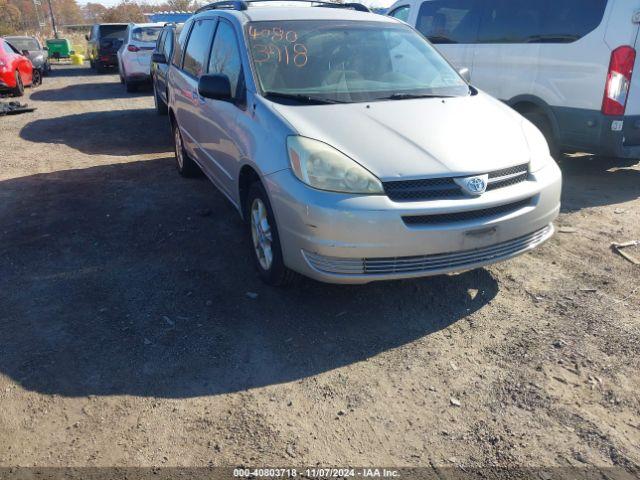  Salvage Toyota Sienna