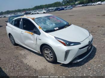  Salvage Toyota Prius