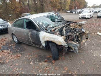  Salvage Nissan Altima