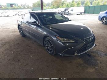  Salvage Lexus Es