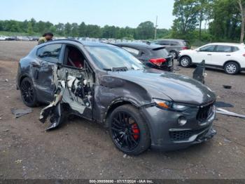  Salvage Maserati Levante