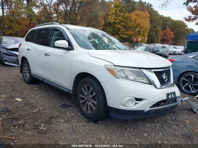  Salvage Nissan Pathfinder