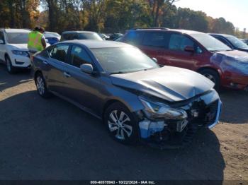  Salvage Nissan Altima