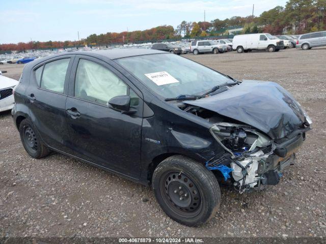  Salvage Toyota Prius c