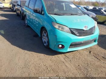  Salvage Toyota Sienna