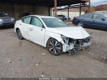  Salvage Nissan Altima