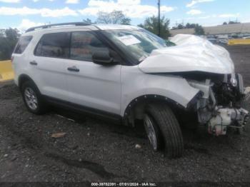  Salvage Ford Explorer