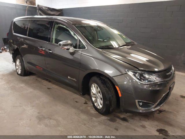  Salvage Chrysler Pacifica