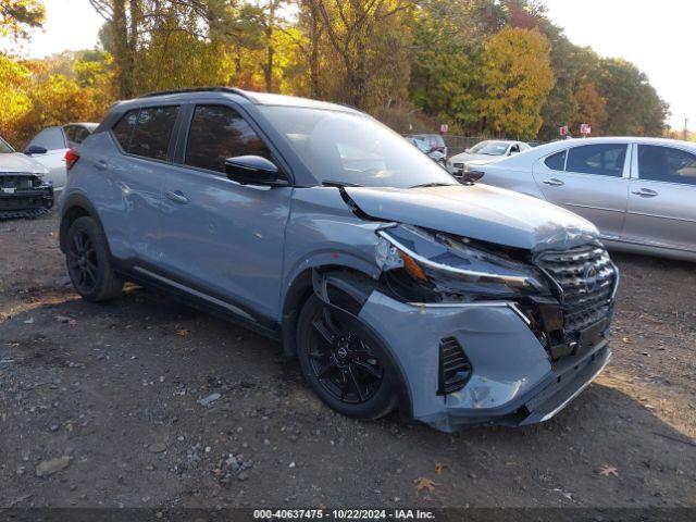  Salvage Nissan Kicks