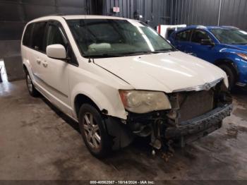  Salvage Chrysler Town & Country