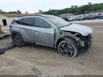  Salvage Hyundai TUCSON