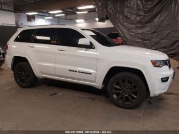  Salvage Jeep Grand Cherokee