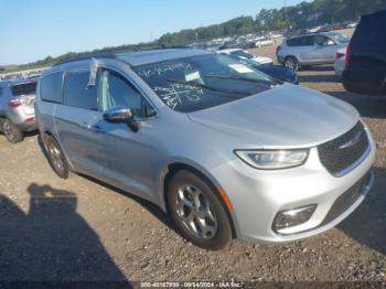  Salvage Chrysler Pacifica