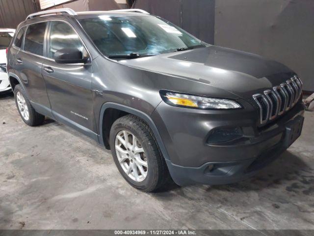  Salvage Jeep Cherokee