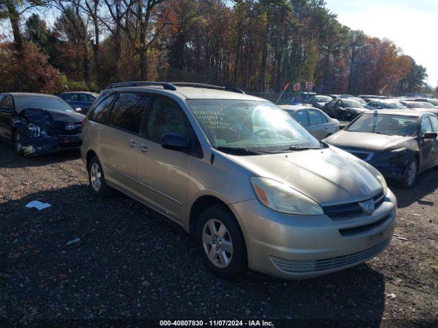  Salvage Toyota Sienna