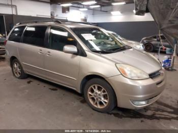  Salvage Toyota Sienna