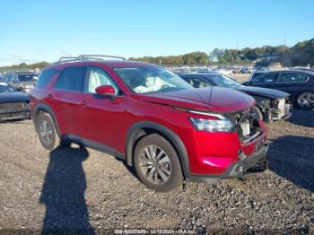  Salvage Nissan Pathfinder