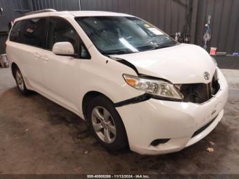  Salvage Toyota Sienna