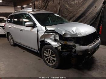  Salvage Nissan Pathfinder