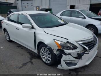  Salvage Nissan Altima