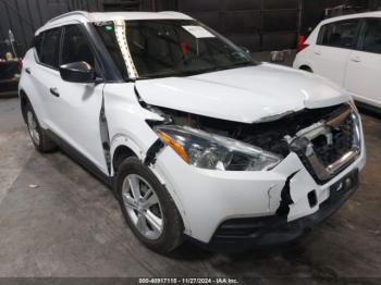  Salvage Nissan Kicks