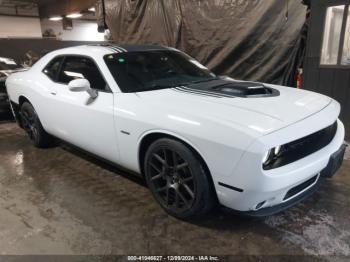  Salvage Dodge Challenger