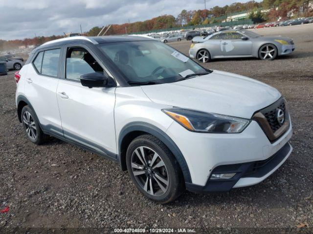  Salvage Nissan Kicks