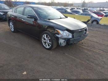  Salvage Nissan Maxima