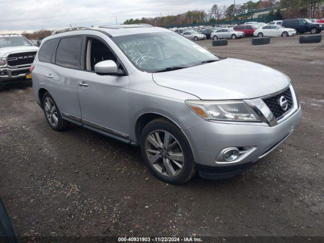  Salvage Nissan Pathfinder