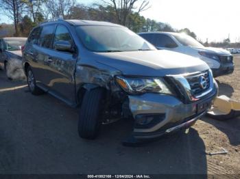  Salvage Nissan Pathfinder