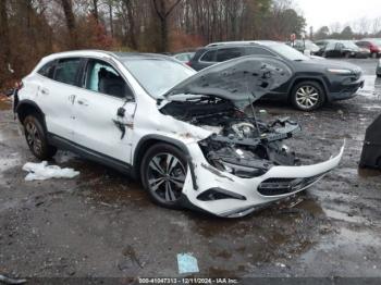  Salvage Mercedes-Benz GLA