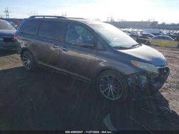  Salvage Toyota Sienna