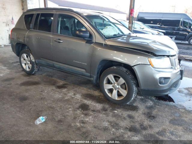  Salvage Jeep Compass