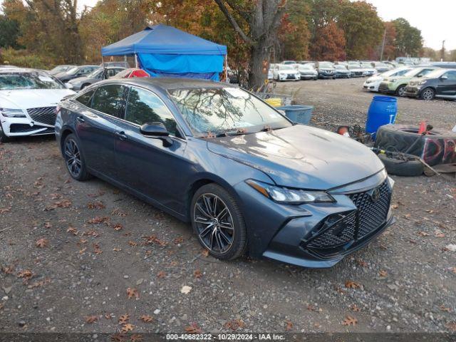  Salvage Toyota Avalon