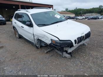  Salvage Jeep Cherokee